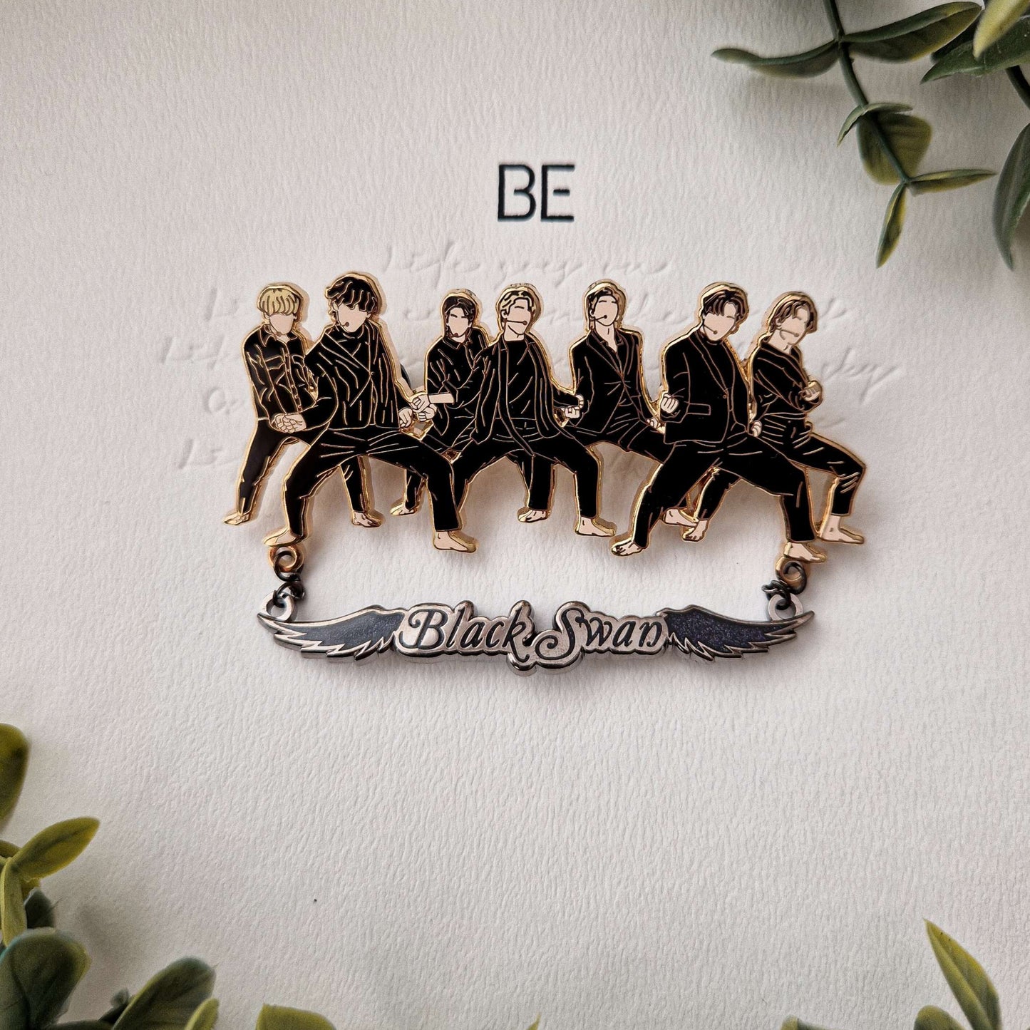 Black Swan pin image 0