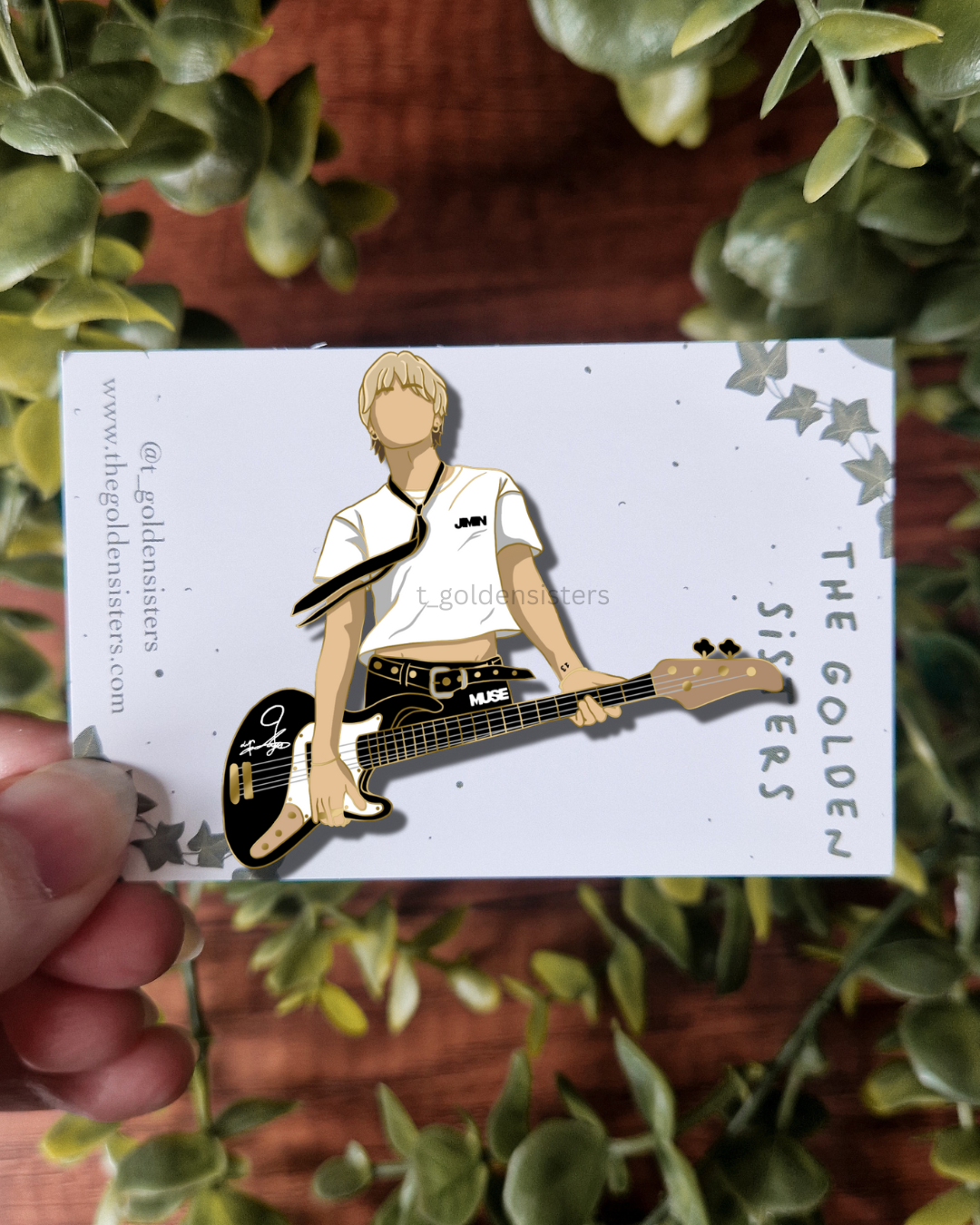 Jimin Muse pin (pre-order)
