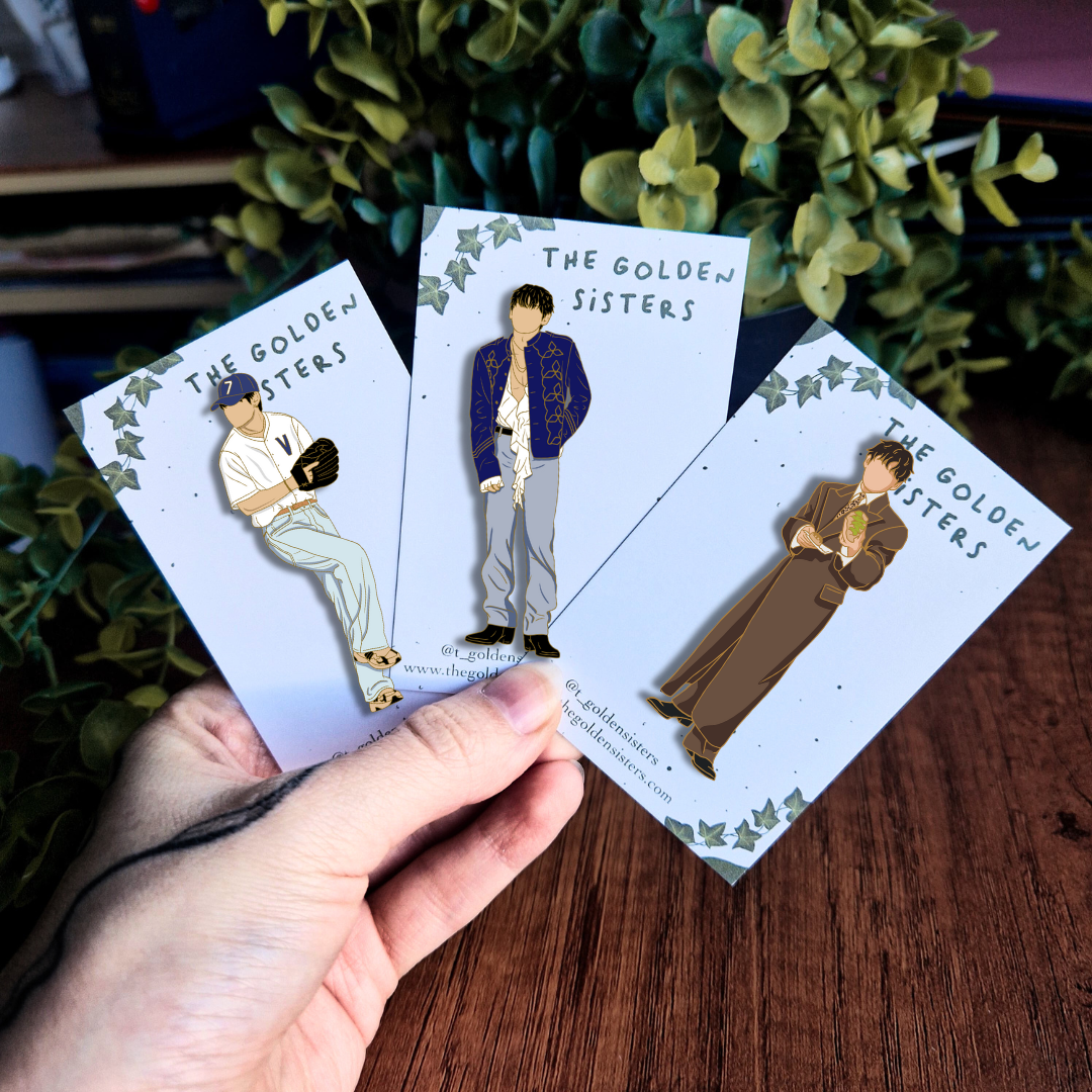 Taehyung pins (pre-order)