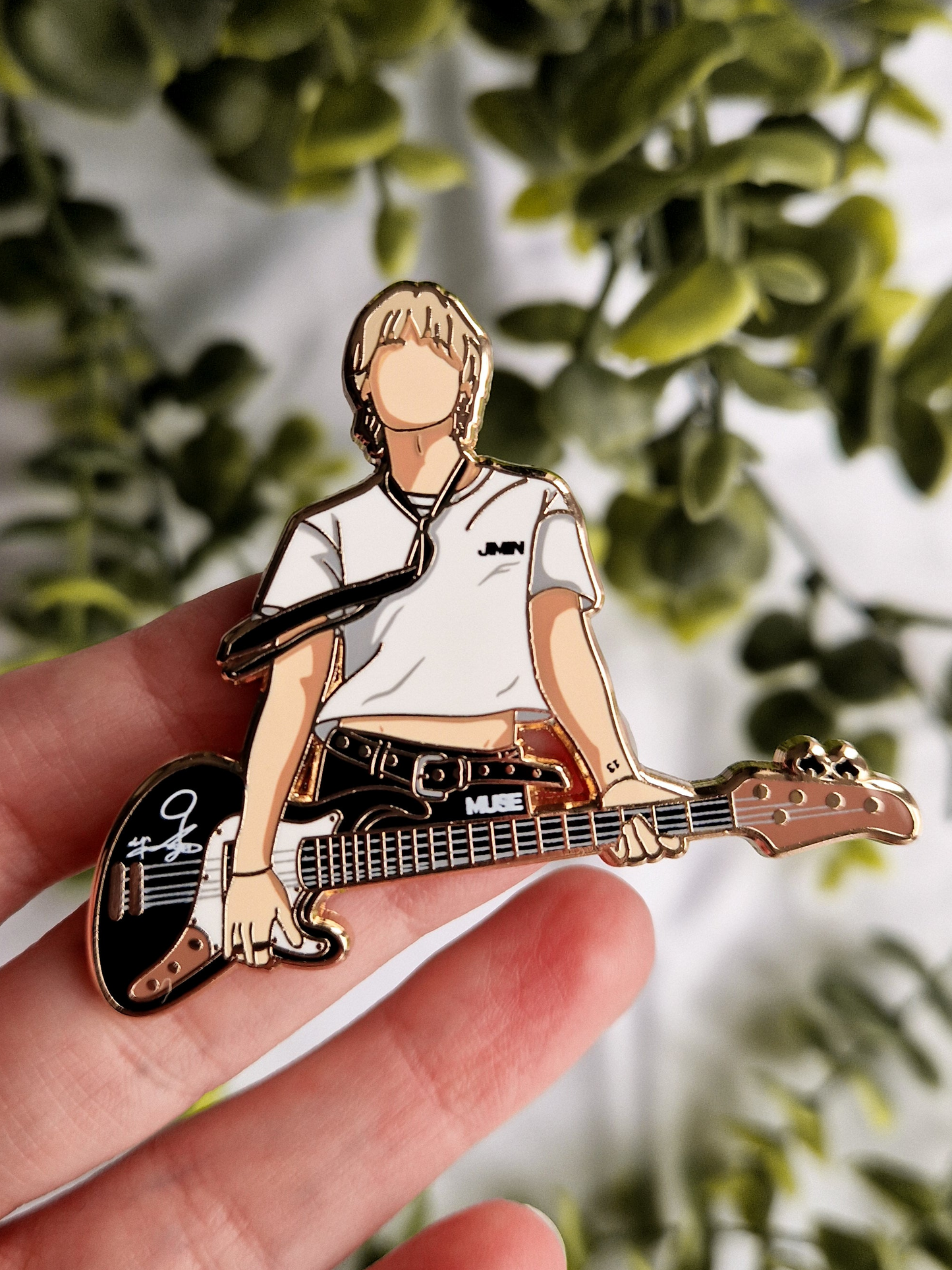 Jimin Muse pin