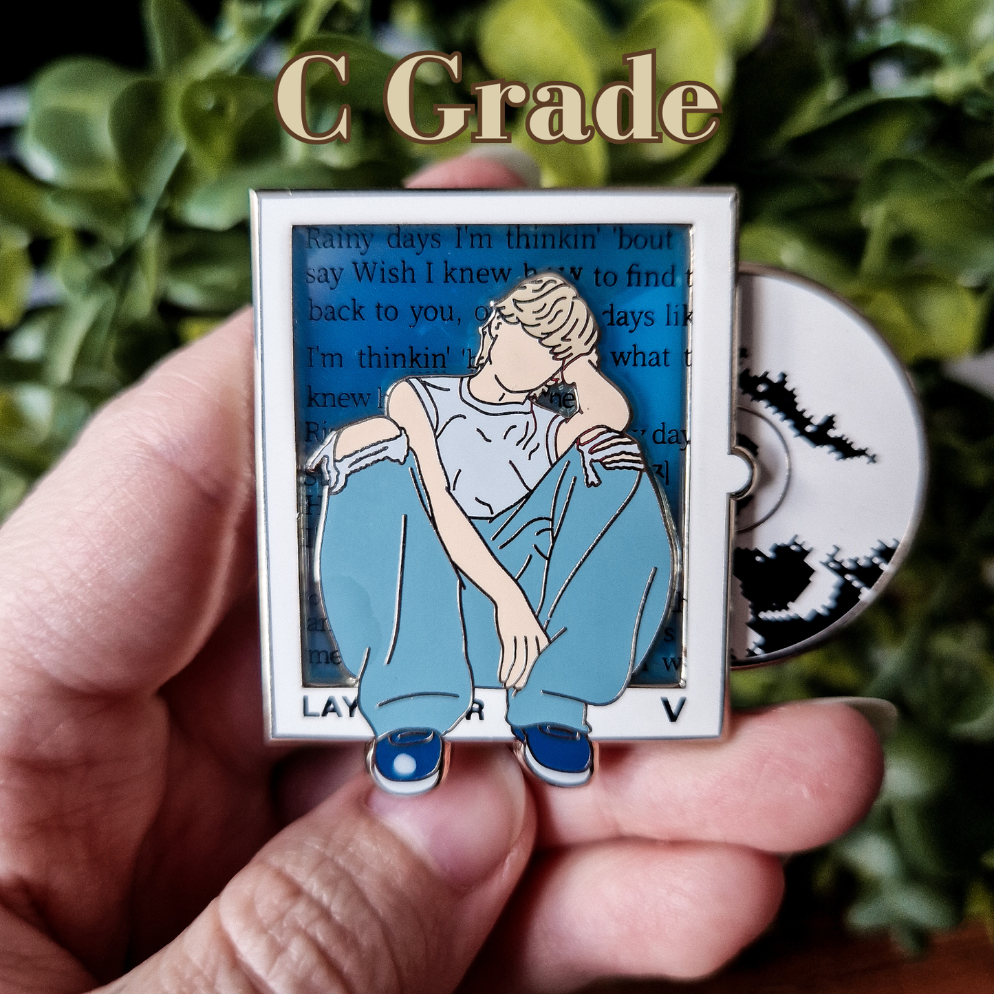 SOLO Album pins