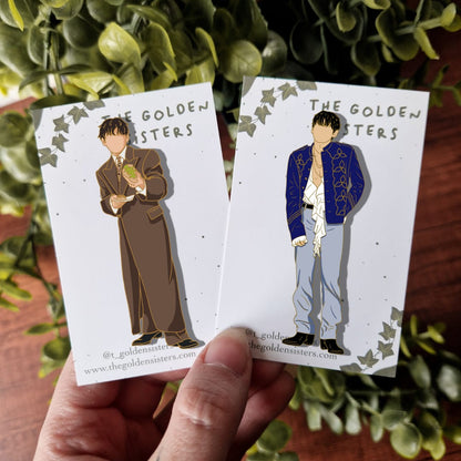 Taehyung pins (pre-order)